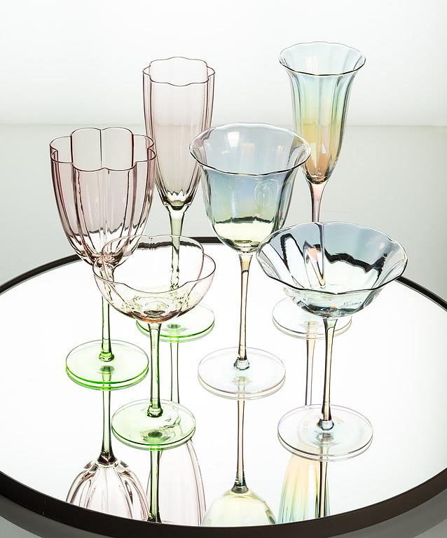 Iris Tulip Wine Glass-9"H(11oz)
