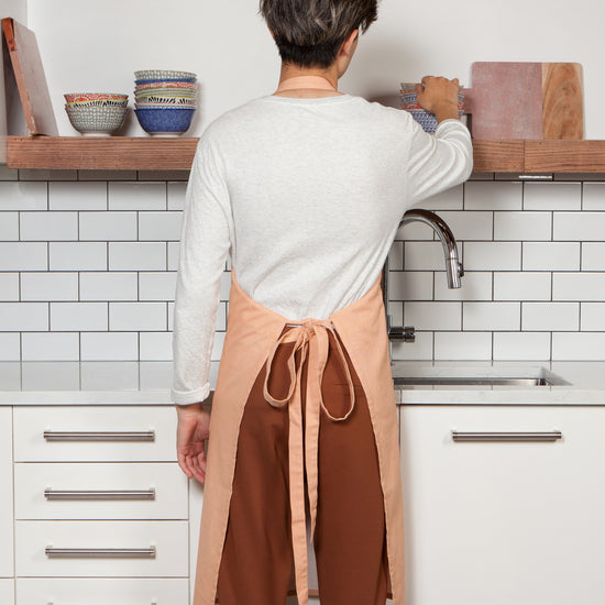 Apron Stonewash Heirloom Nectar