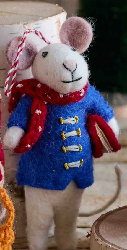 F45 - Felt Country Mouse Ornament