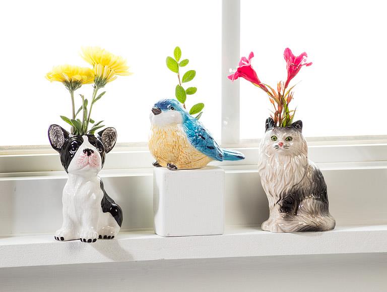 Sitting Persian Cat Bud Vase