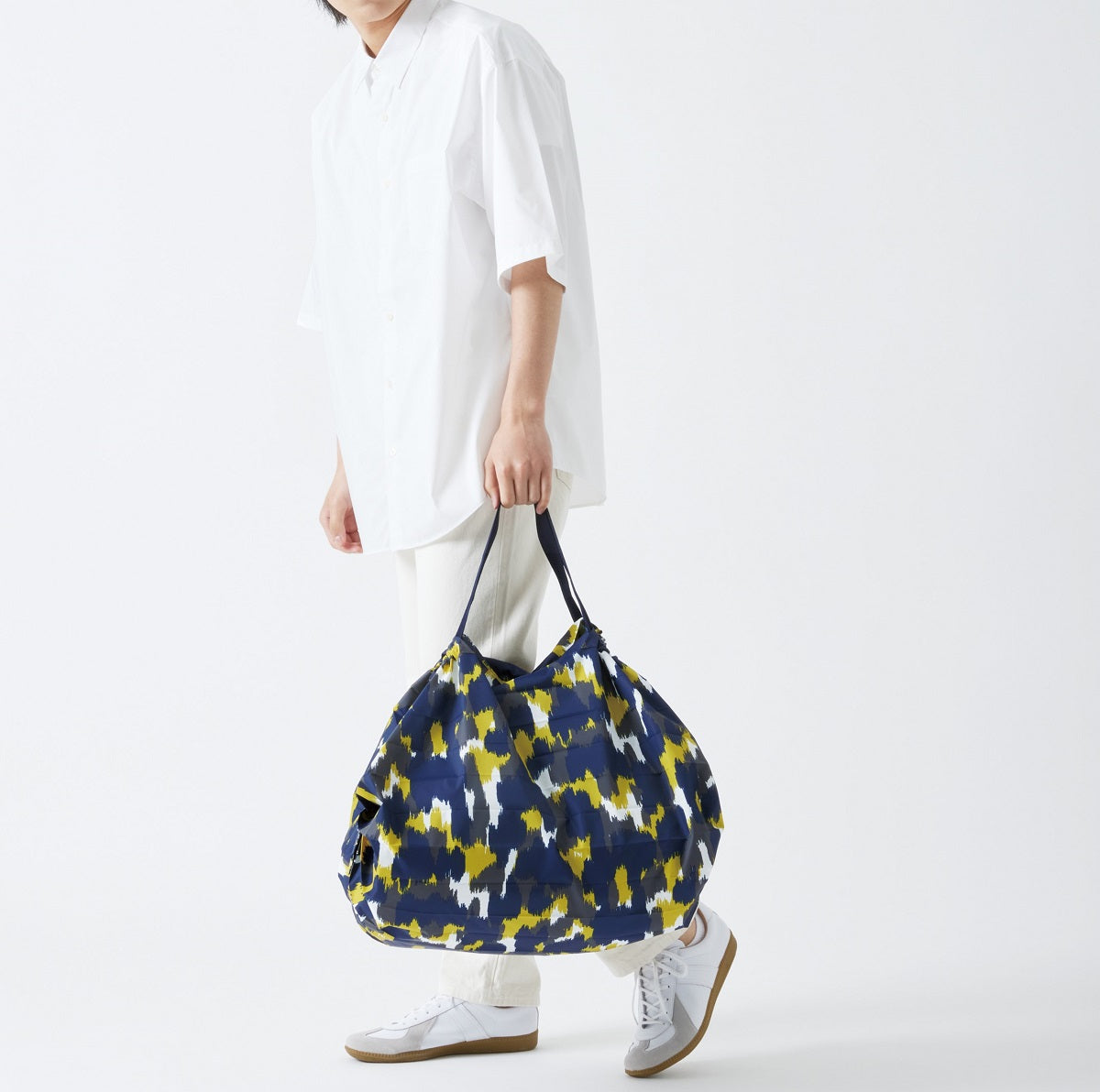Shupatto Compact Reusable Bag – Large, Kokage Shades of Trees
