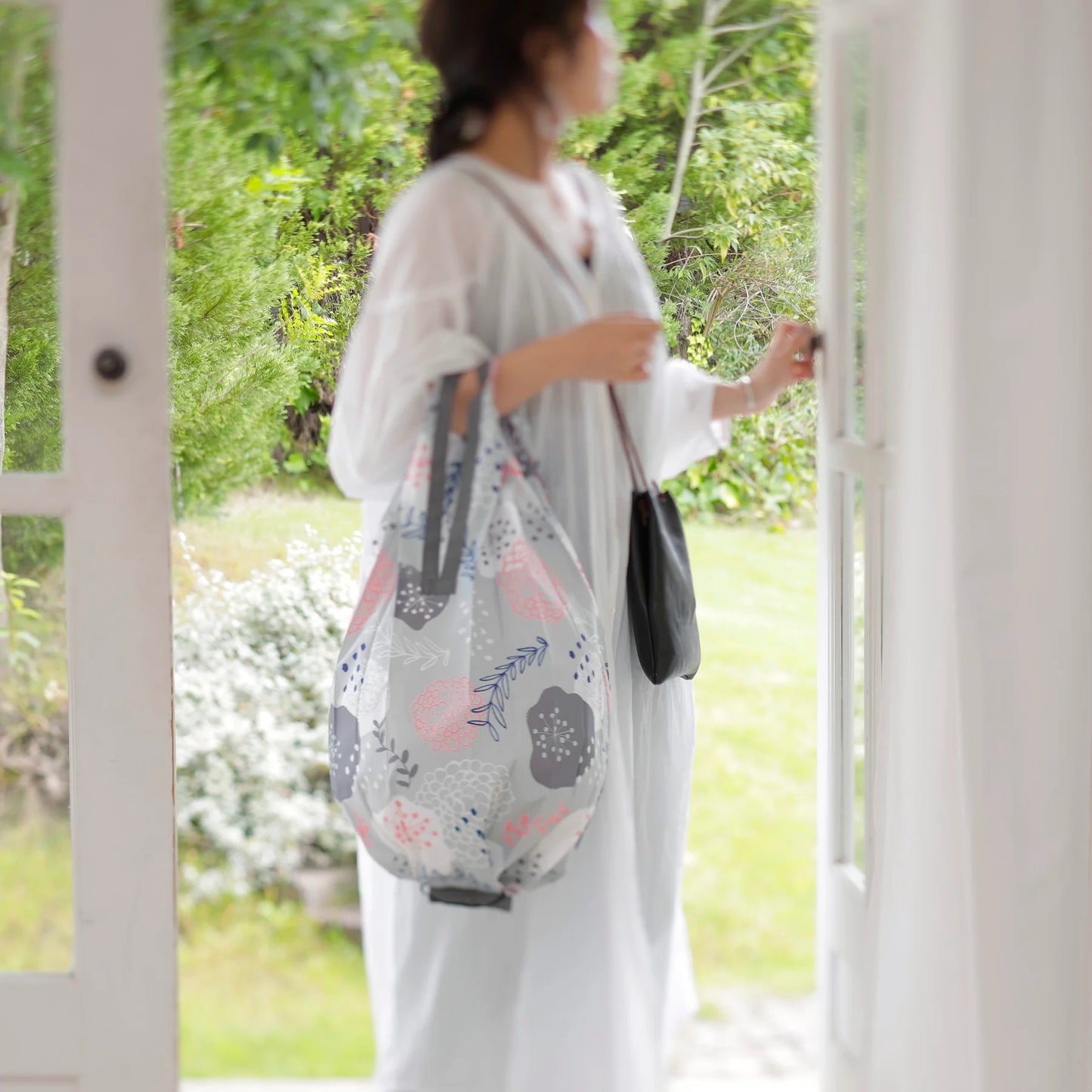 Shupatto Compact Bag Drop Medium Poppy