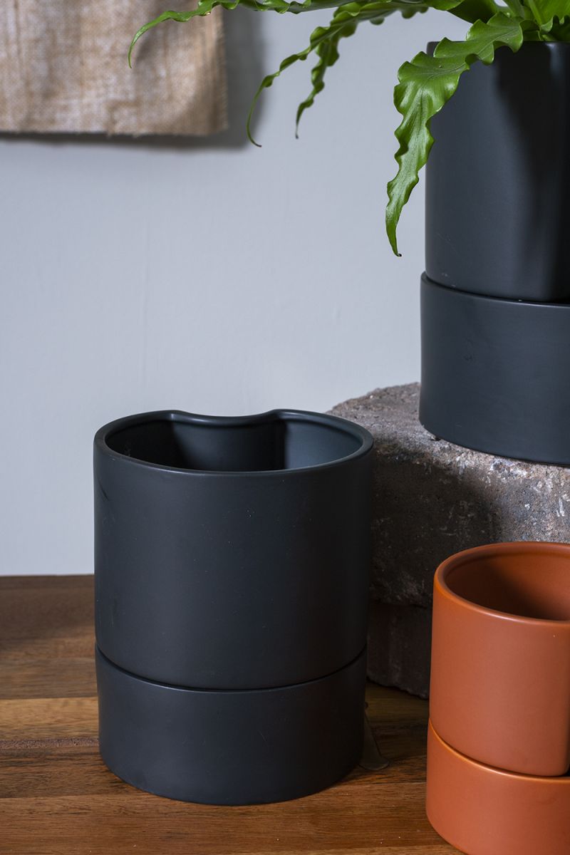 Jett Planter Black